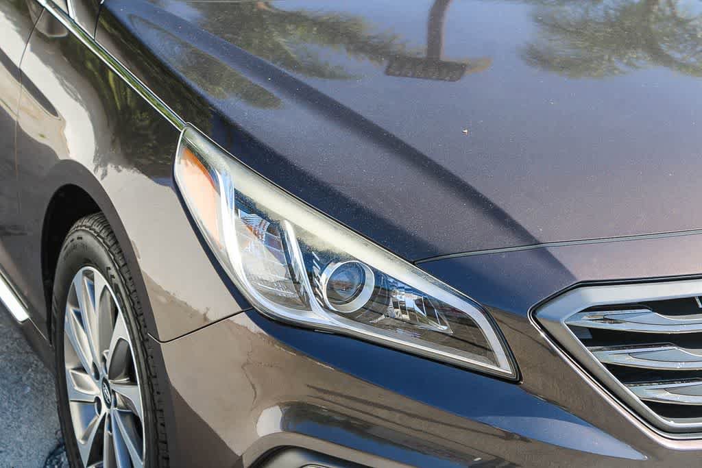 Used 2016 Hyundai Sonata Sport w/ Option Group 1V image 4