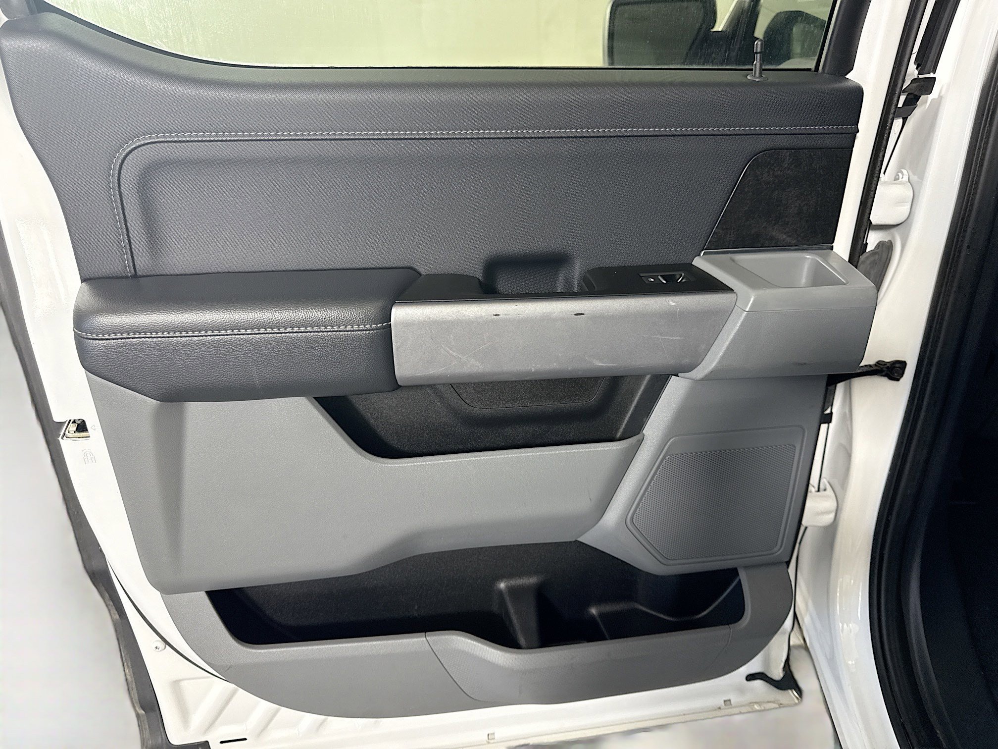 Used 2022 Ford F150 XLT w/ Equipment Group 301A Mid image 25