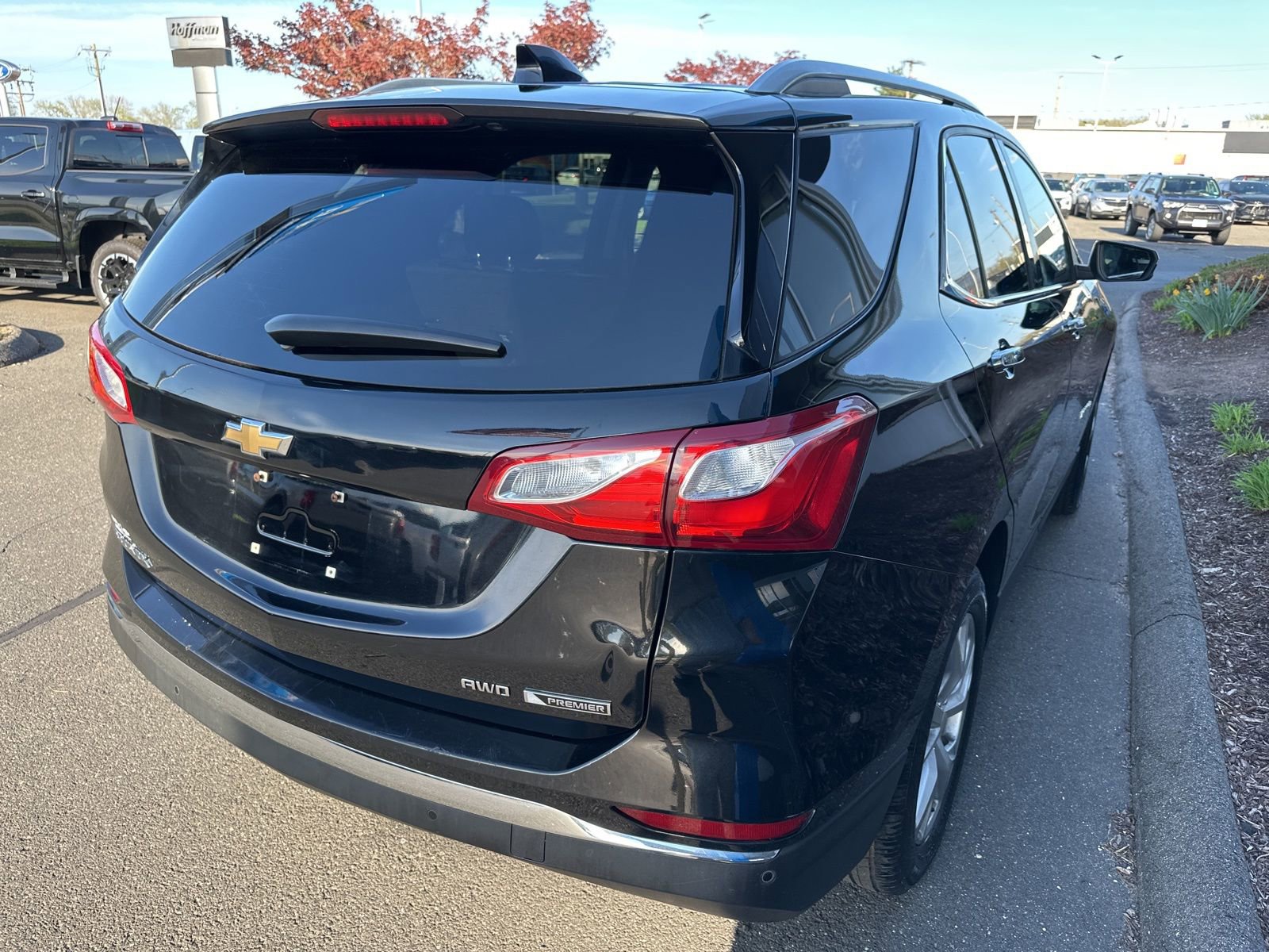 Used 2018 Chevrolet Equinox Premier w/ Infotainment II Package AWD/4WD image 5