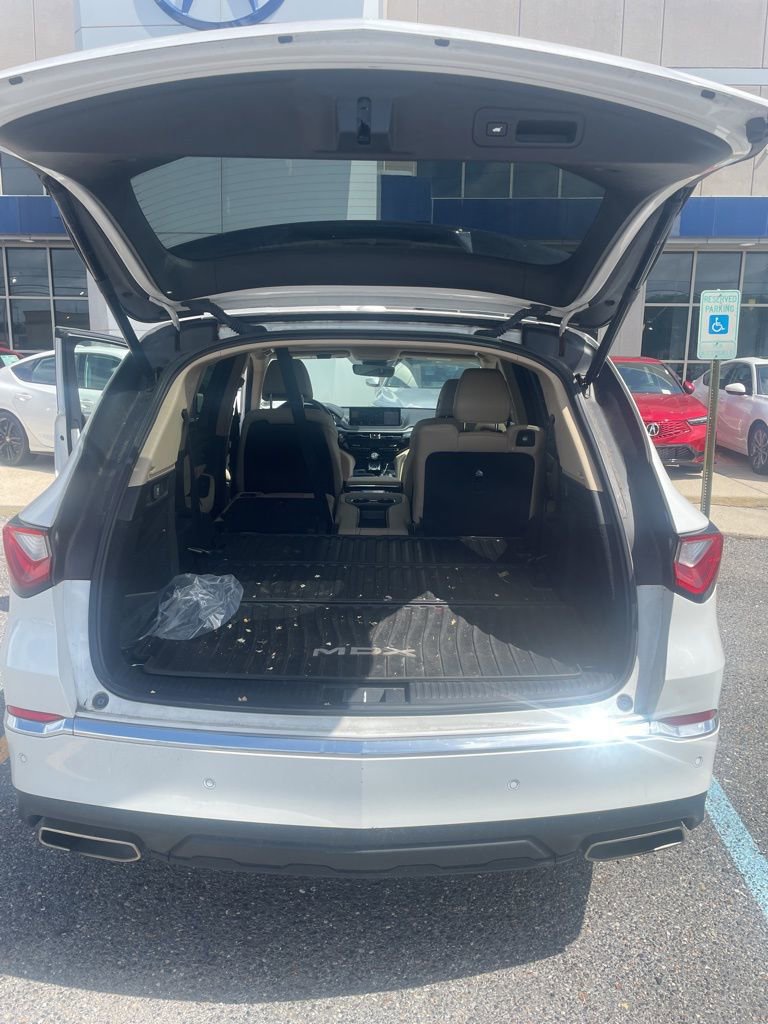 Certified 2023 Acura MDX FWD w/ Technology Package image 14