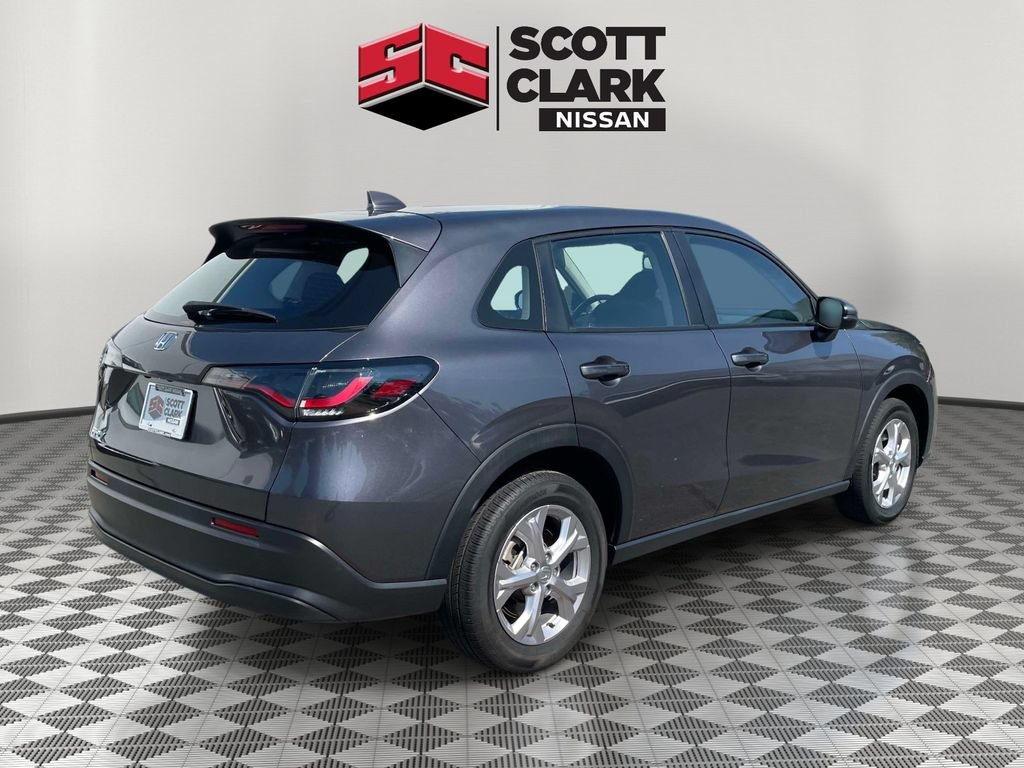 Used 2023 Honda HR-V LX image 6