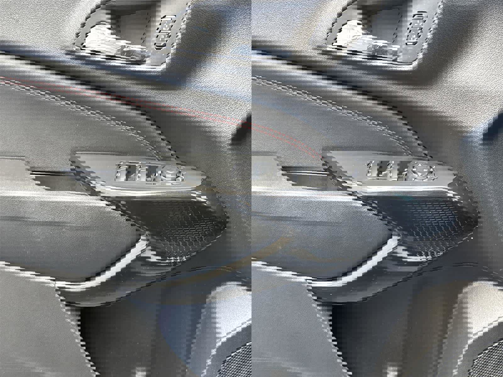 Used 2024 Chevrolet Trax RS w/ Driver Confidence Package image 22