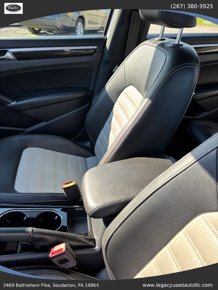 Used 2018 Volkswagen Passat GT FWD image 19