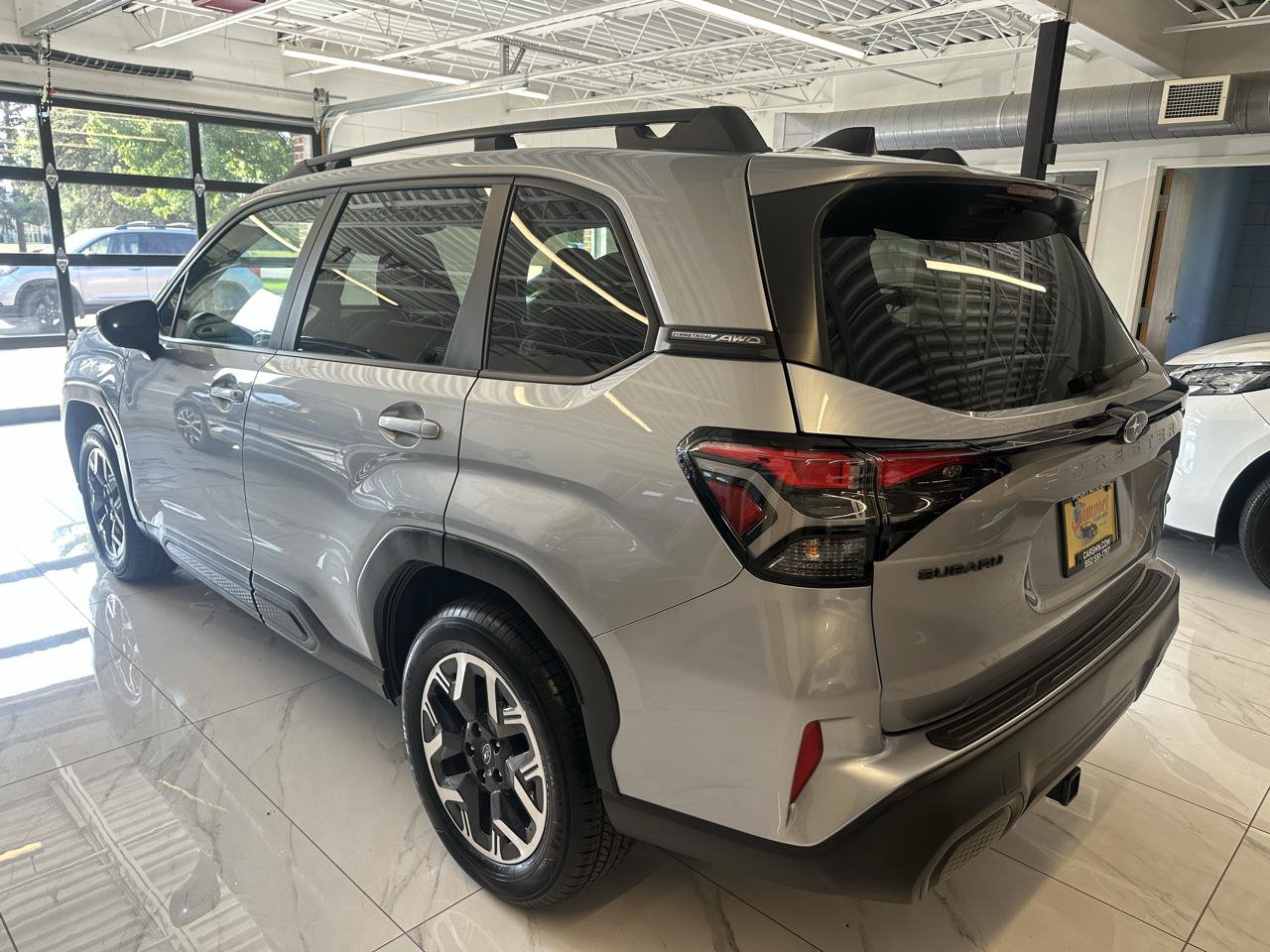 Used 2025 Subaru Forester Premium AWD/4WD image 4