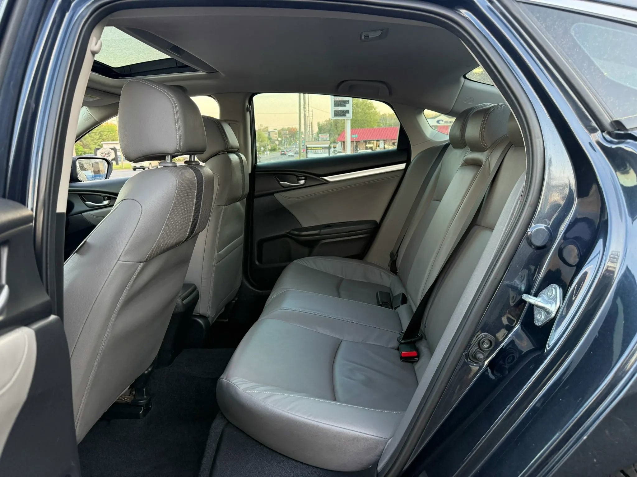 Used 2021 Honda Civic EX-L image 17