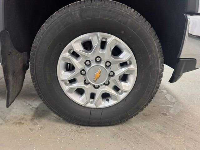 Used 2020 Chevrolet Silverado 2500 LT w/ Z71 Off-Road Package image 43