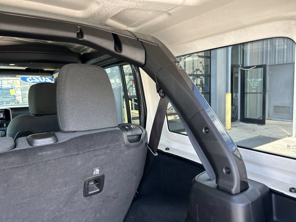 Certified 2025 Jeep Wrangler Unlimited Rubicon AWD/4WD image 28