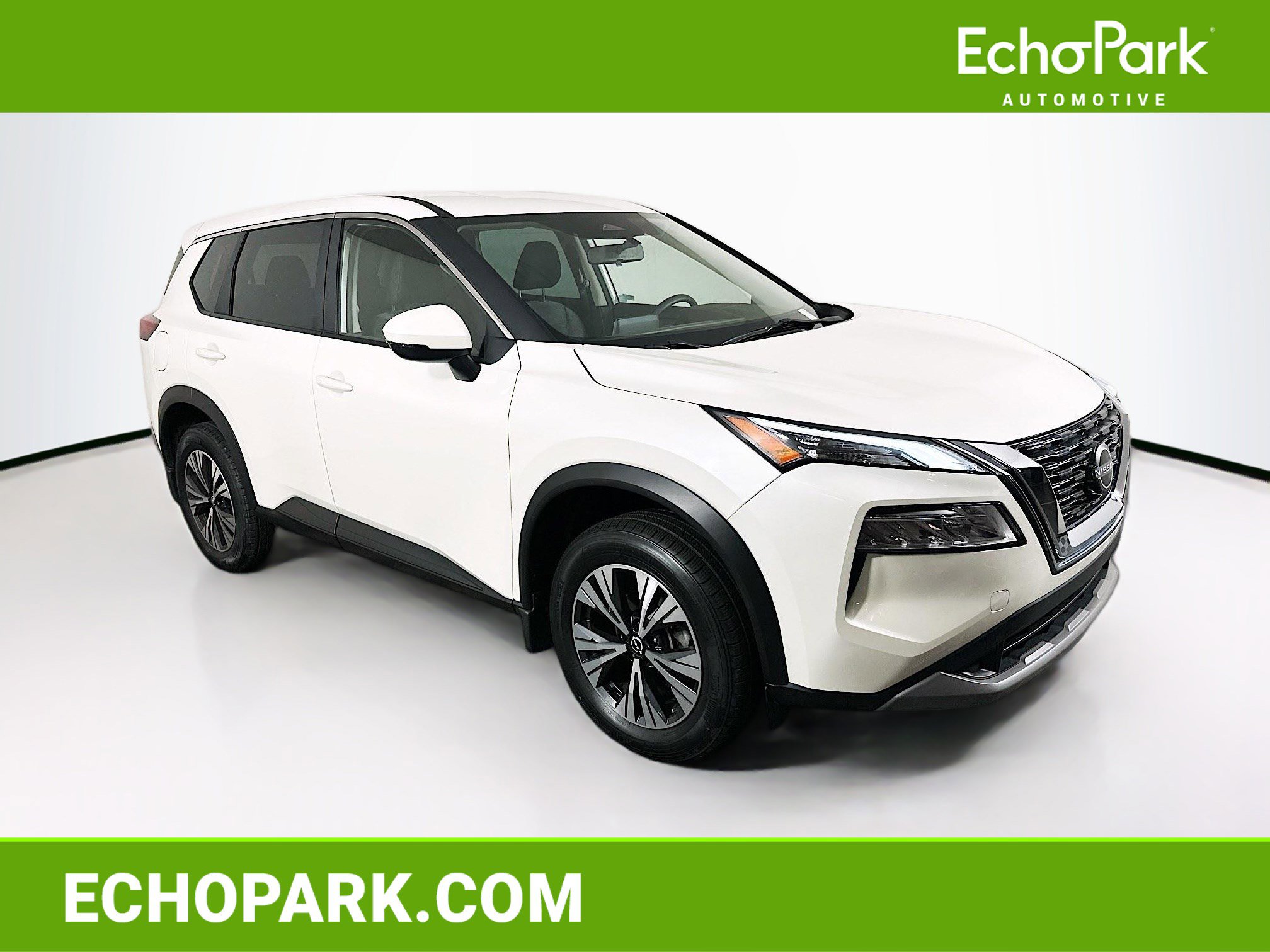 Used 2023 Nissan Rogue SV image 1