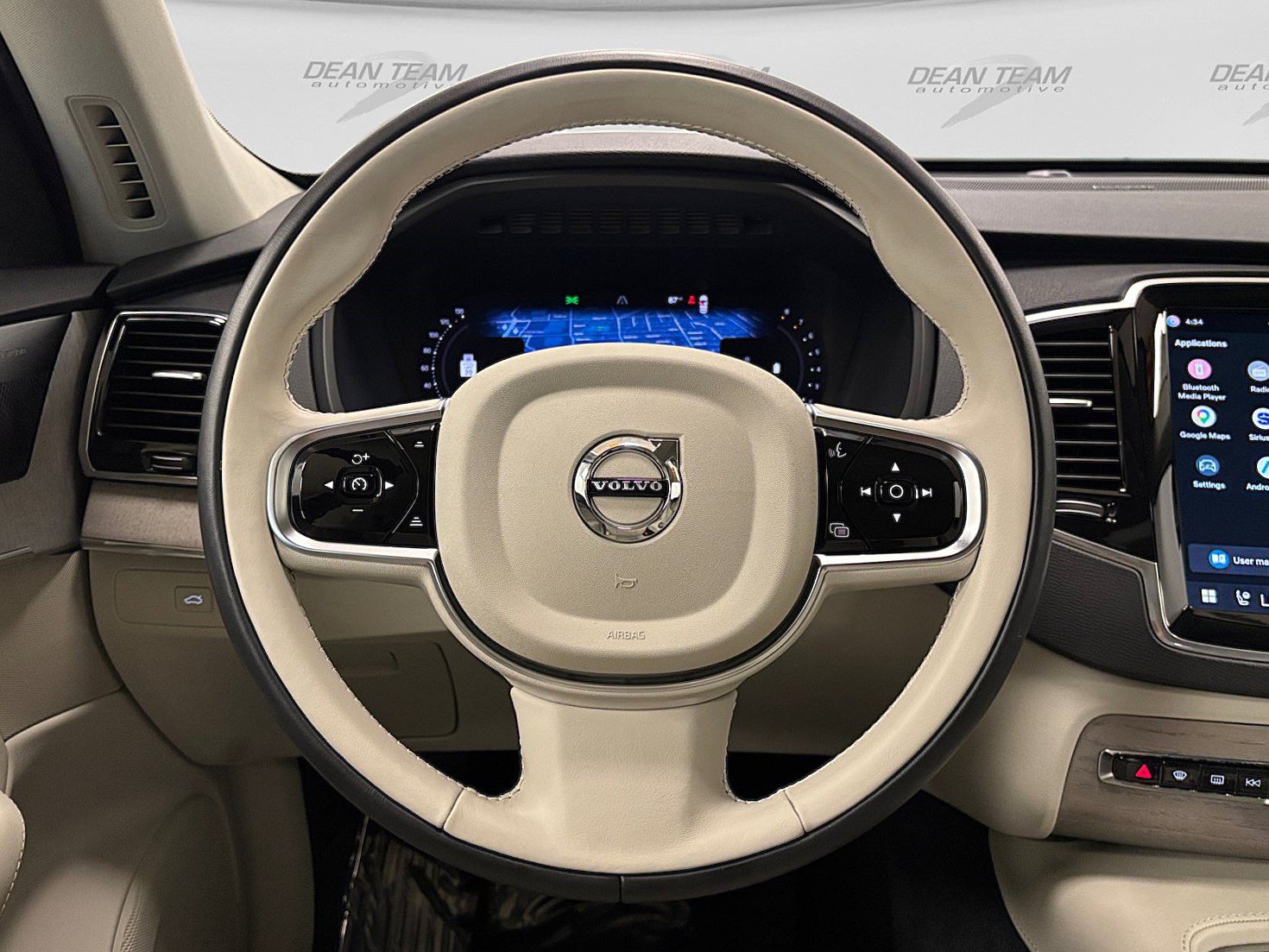 Used 2024 Volvo XC90 B5 Plus w/ Protection Package Premier AWD/4WD image 40