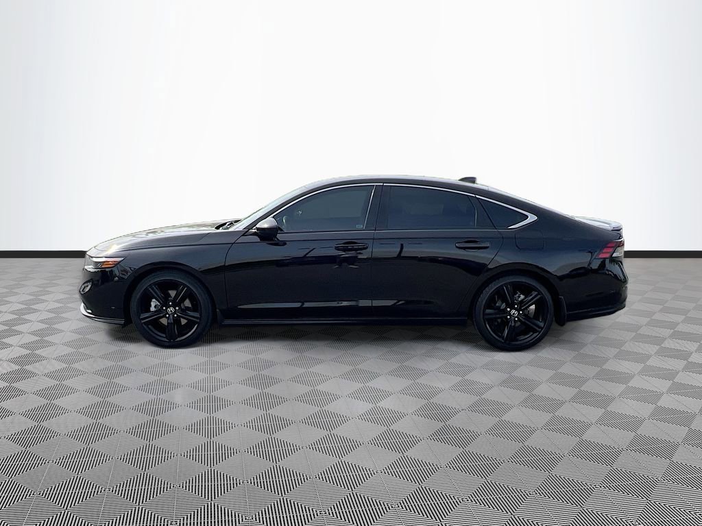 Used 2023 Honda Accord Sport image 4