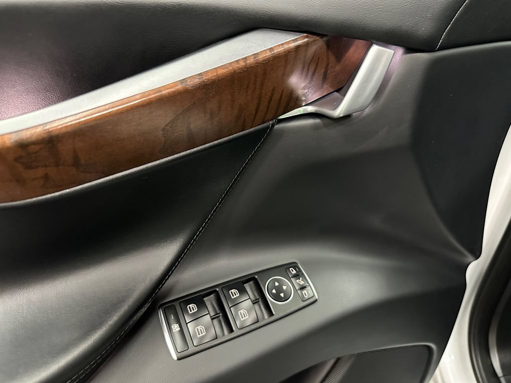 Used 2020 Tesla Model X Long Range AWD/4WD image 18