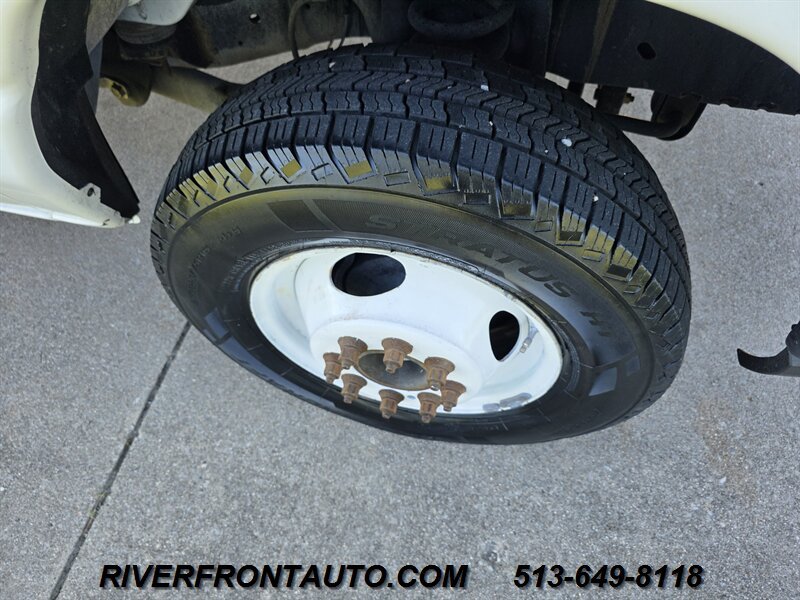 Used 2019 Ford E-350 and Econoline 350 Super Duty w/ Power Windows & Locks Group RWD image 22