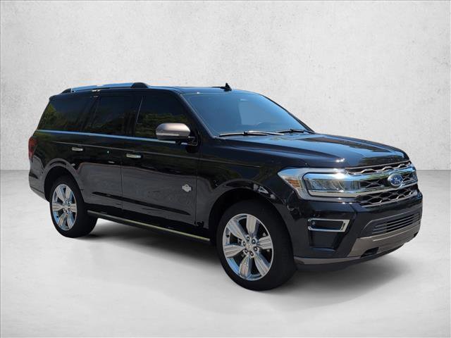 Used 2024 Ford Expedition King Ranch image 3