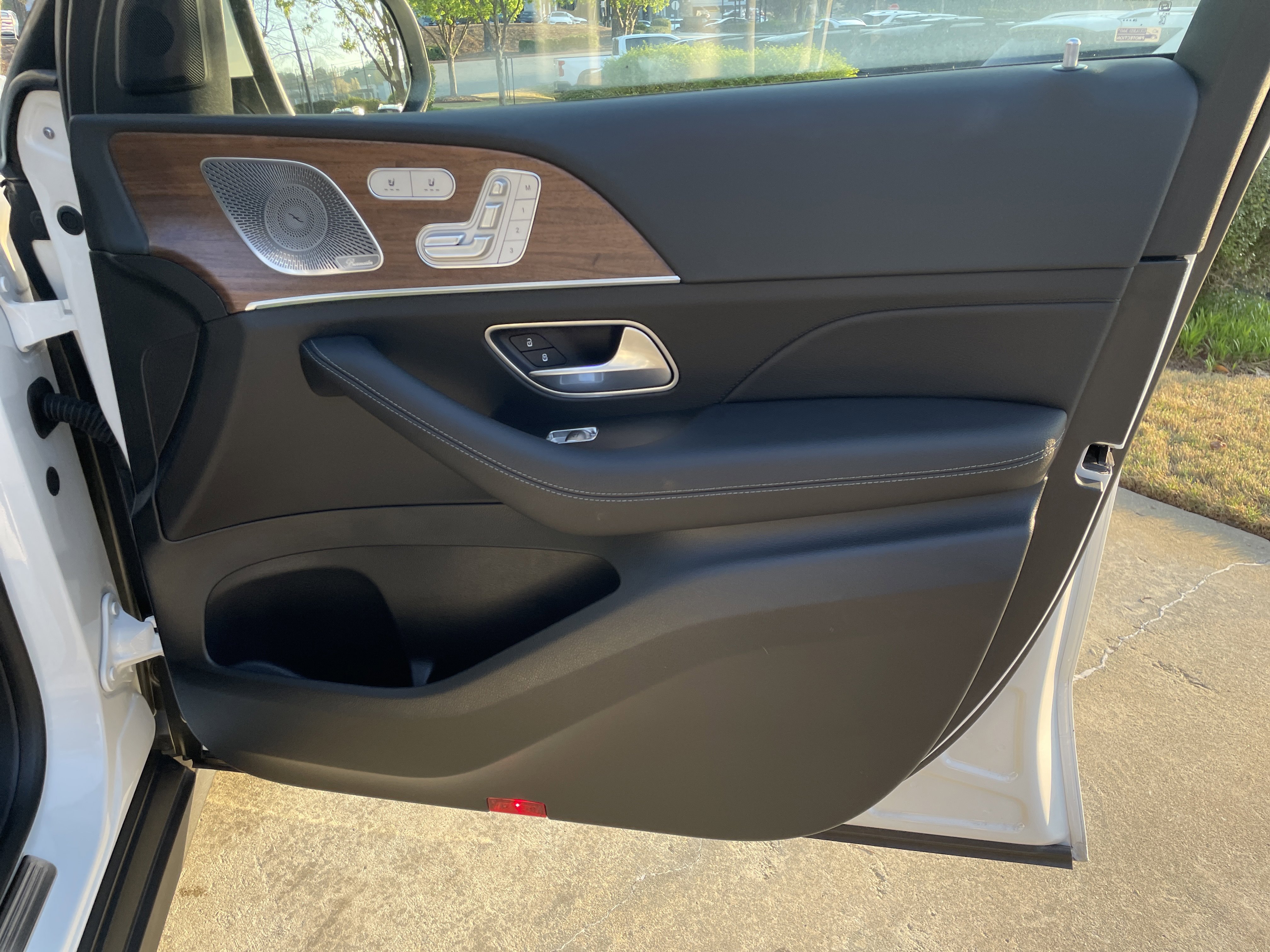 Certified 2025 Mercedes-Benz GLE 350 4MATIC image 47