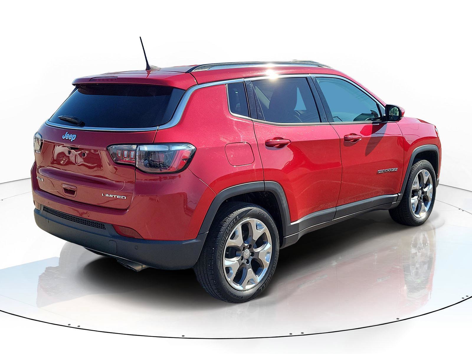Used 2021 Jeep Compass Limited AWD/4WD image 3