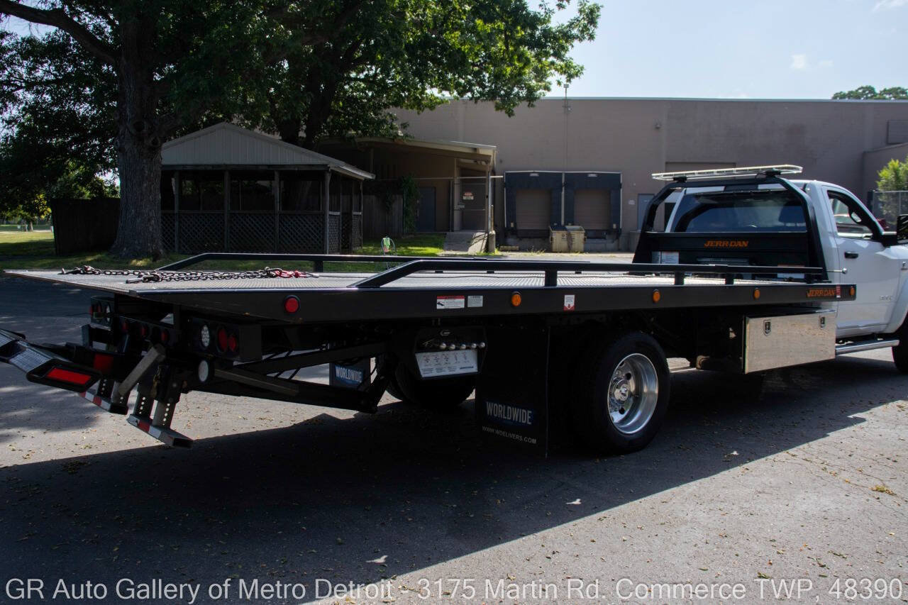 Used 2024 RAM 5500 SLT w/ Quick Order Package 2YG SLT AWD/4WD image 21