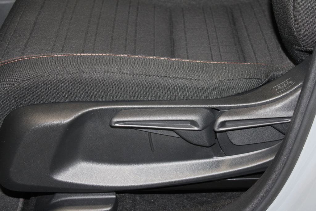 Used 2025 Honda HR-V Sport image 12