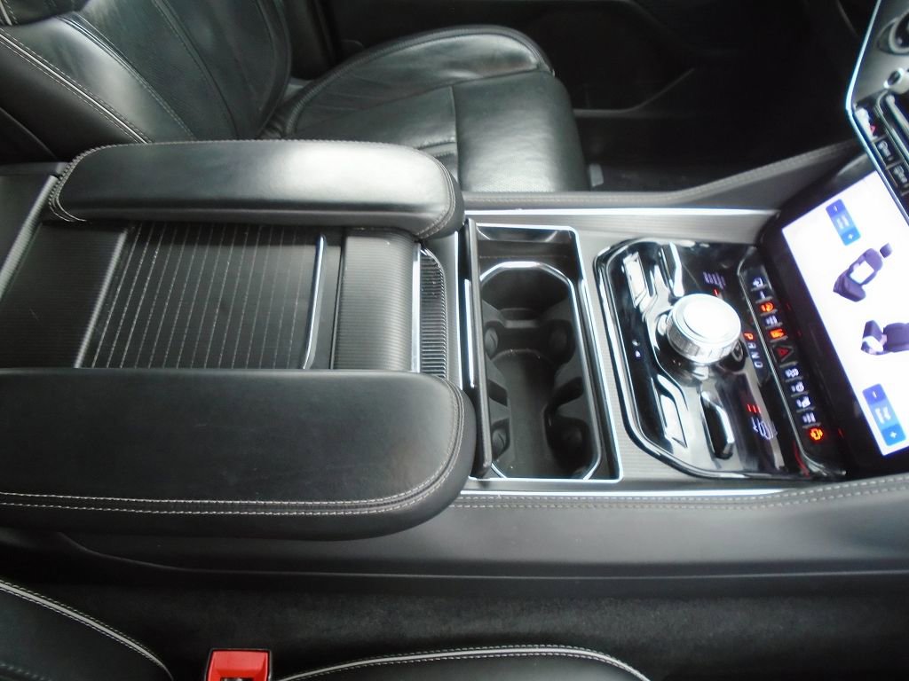 Used 2024 Jeep Grand Wagoneer L Series II w/ Quick Order Packagew 28T image 17