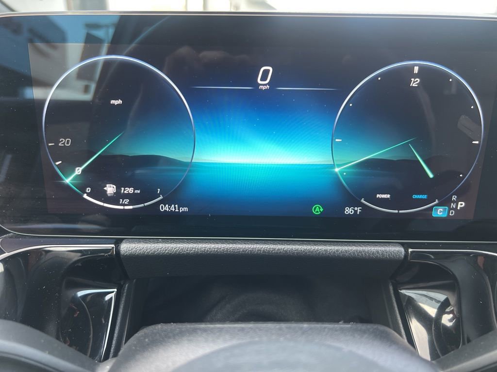 Used 2025 Mercedes-Benz GLA 250 4MATIC image 50
