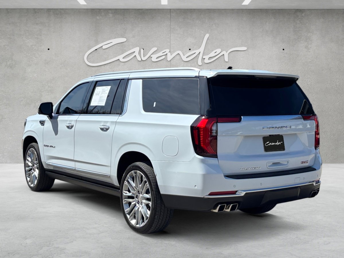 Used 2026 GMC Yukon XL Denali w/ Denali Reserve Package image 16