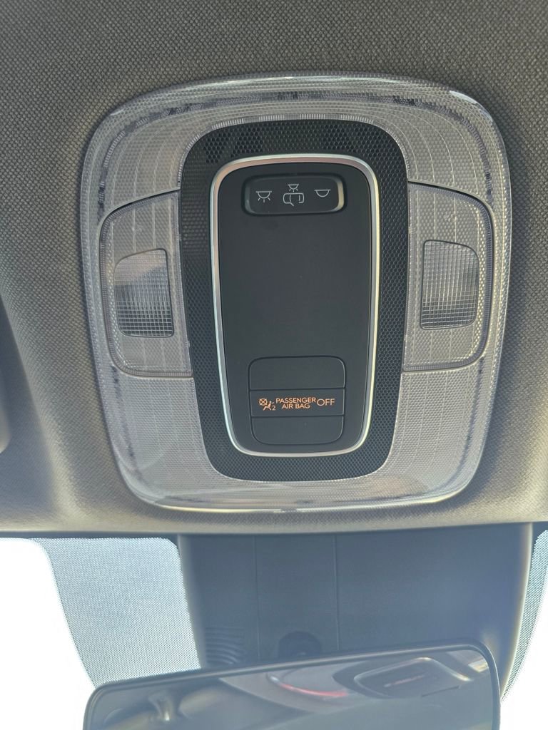 Used 2025 Hyundai Elantra Sport image 15