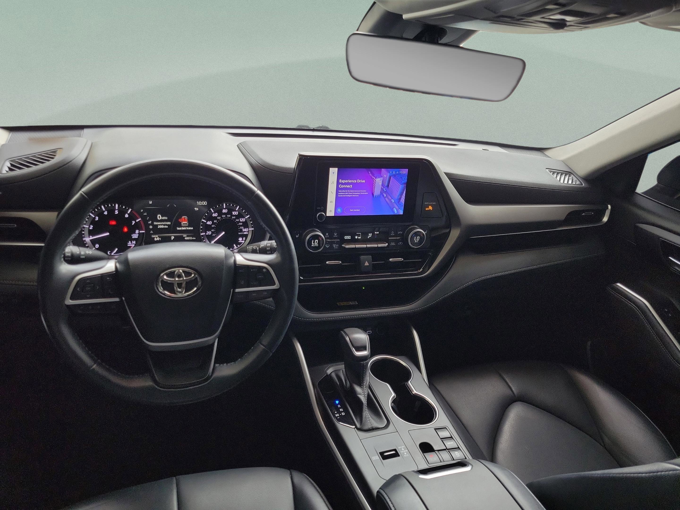 Used 2023 Toyota Highlander XLE image 20