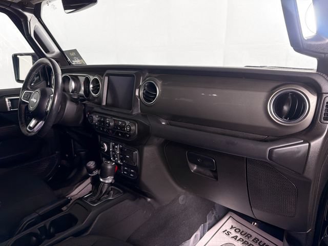 Used 2023 Jeep Wrangler Unlimited Sahara w/ Cold Weather Group AWD/4WD image 31