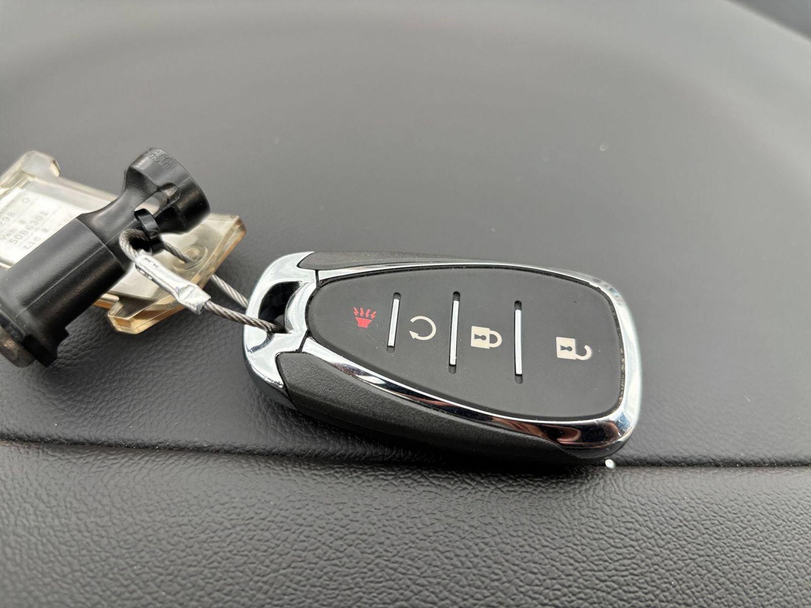 Used 2025 Chevrolet Blazer LT FWD image 25