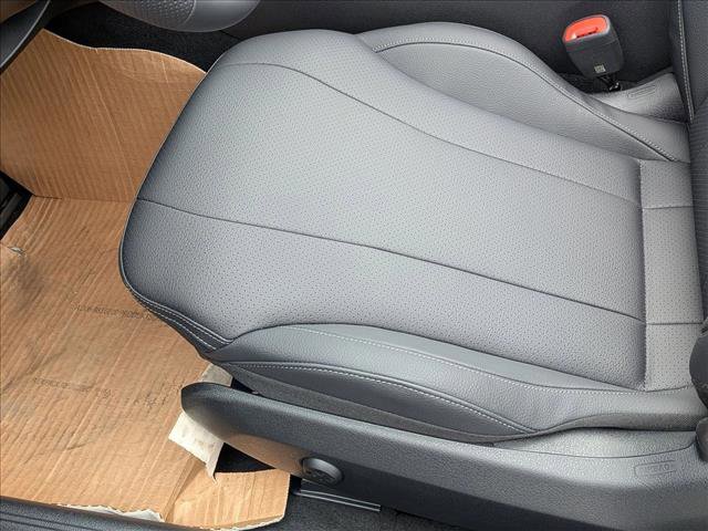 New 2026 Mercedes-Benz CLE 300 4MATIC Cabriolet image 4