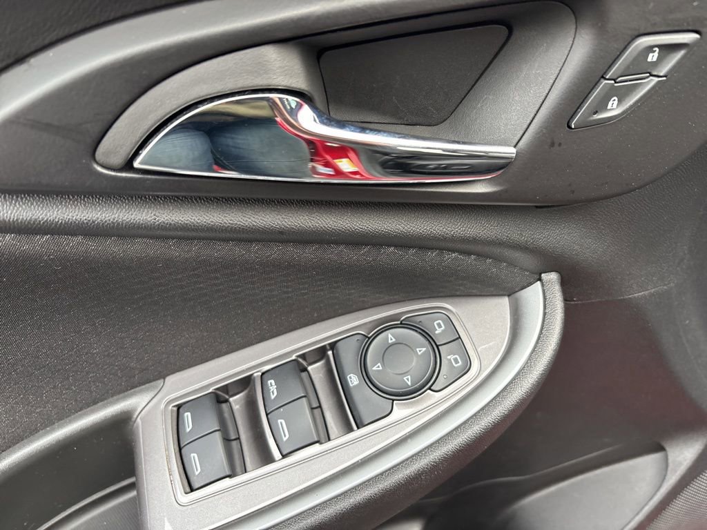 Used 2024 Chevrolet Malibu LT image 42