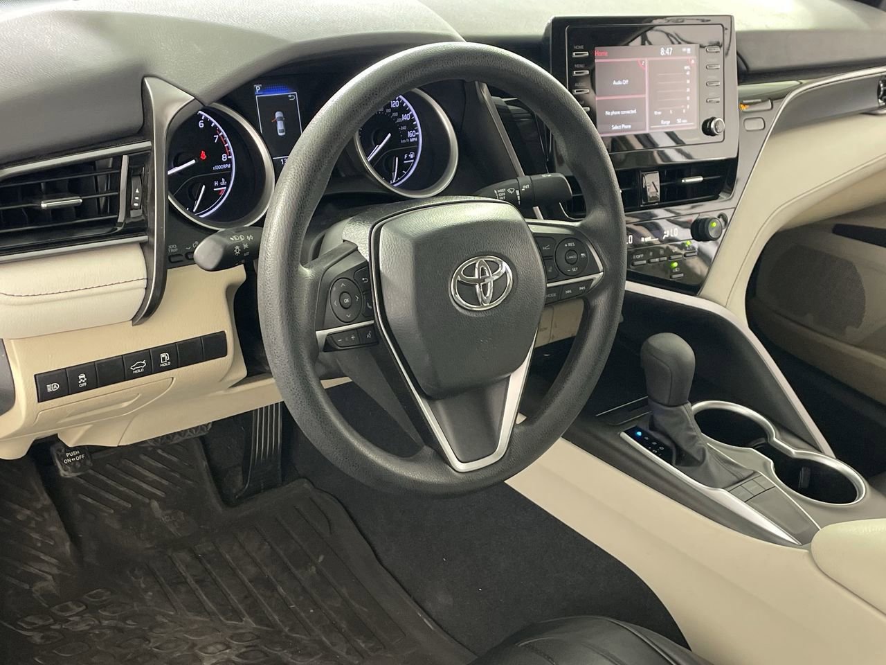 Used 2024 Toyota Camry LE FWD image 11