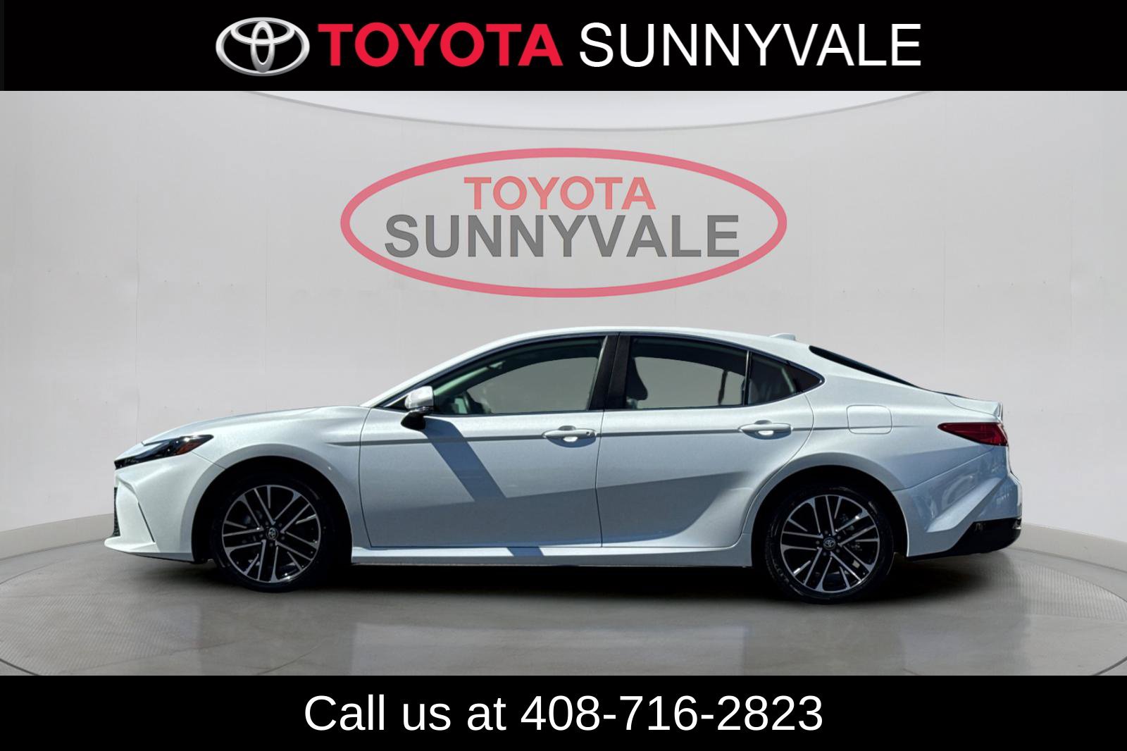 Used 2026 Toyota Camry XLE AWD/4WD image 6