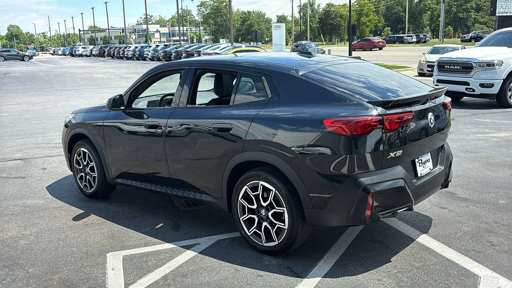 Used 2026 BMW X2 xDrive28i AWD/4WD image 4