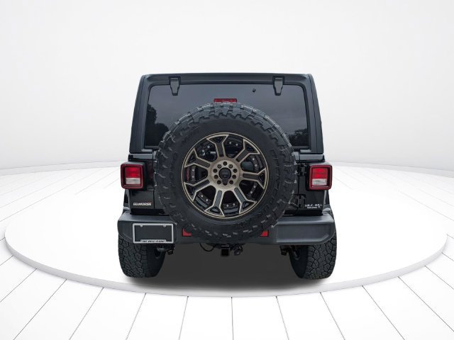 Used 2019 Jeep Wrangler Unlimited Sahara AWD/4WD image 5