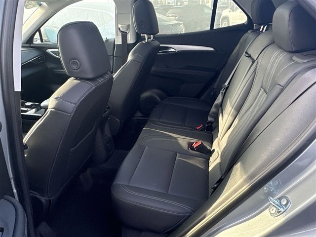 Certified 2025 Buick Envision Avenir image 25