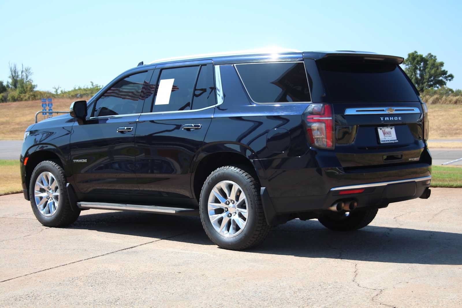 Used 2023 Chevrolet Tahoe Premier AWD/4WD image 7