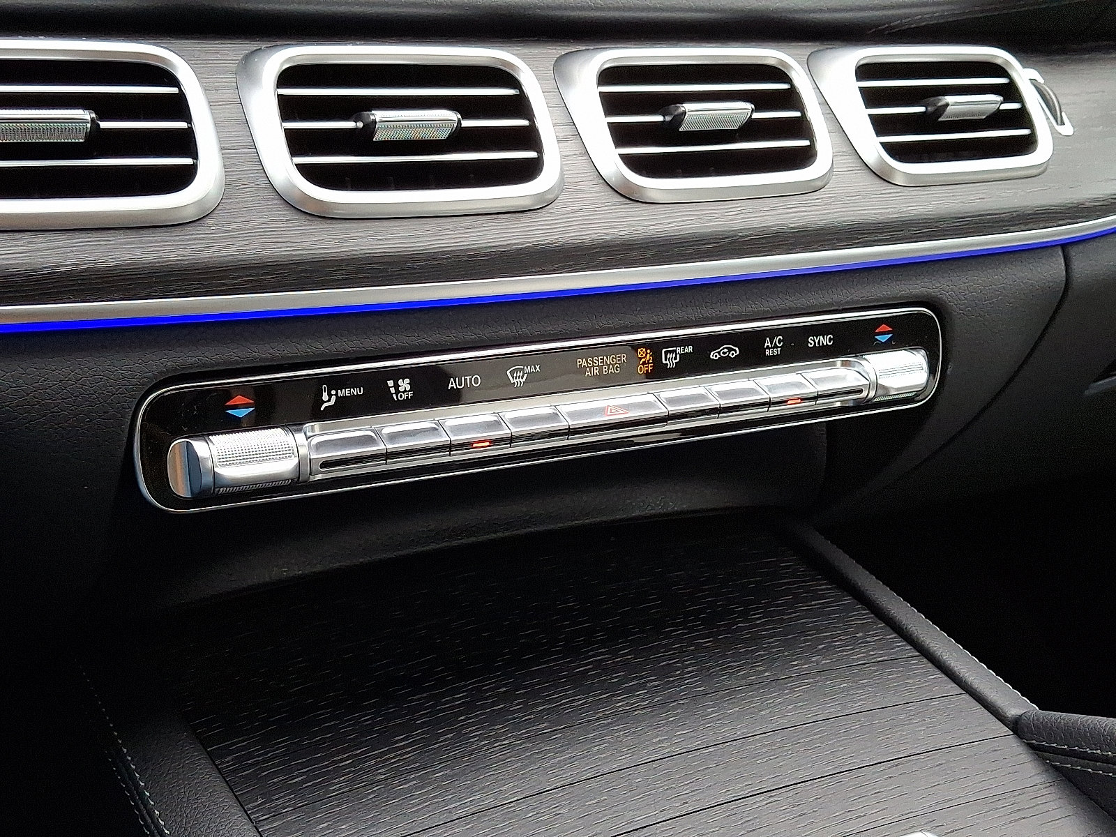 Used 2026 Mercedes-Benz GLE 450 4MATIC Coupe image 15