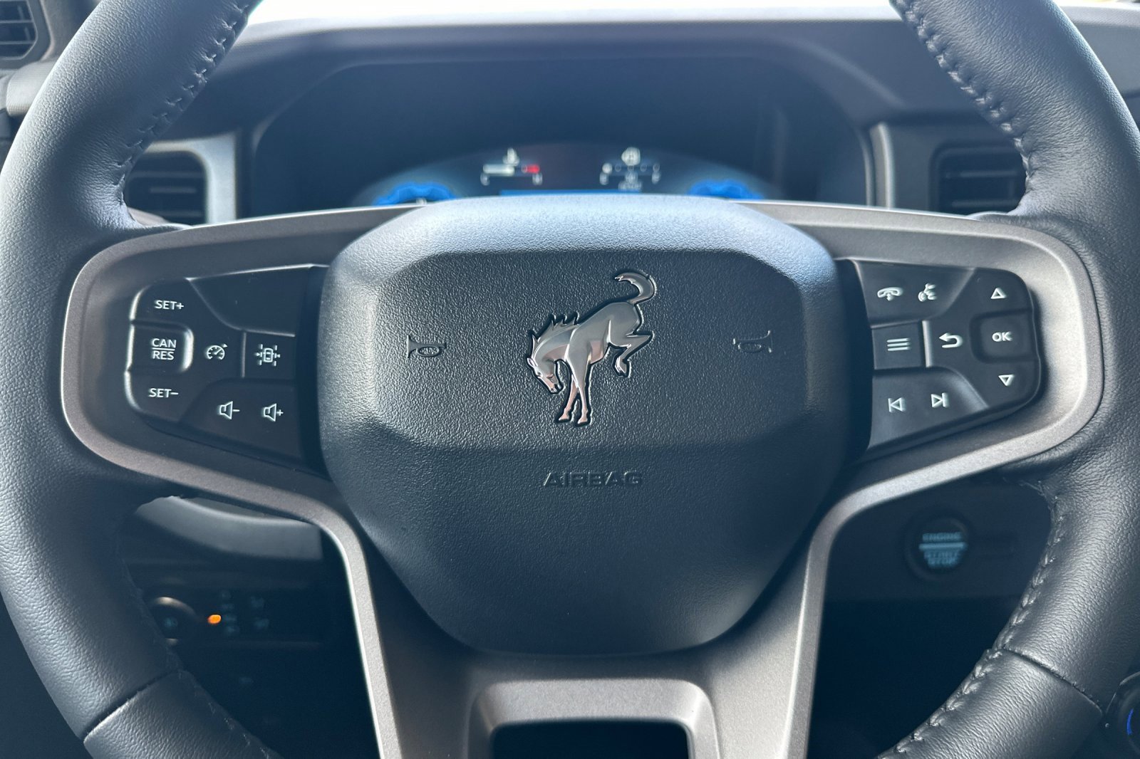 New 2025 Ford Bronco Badlands image 24