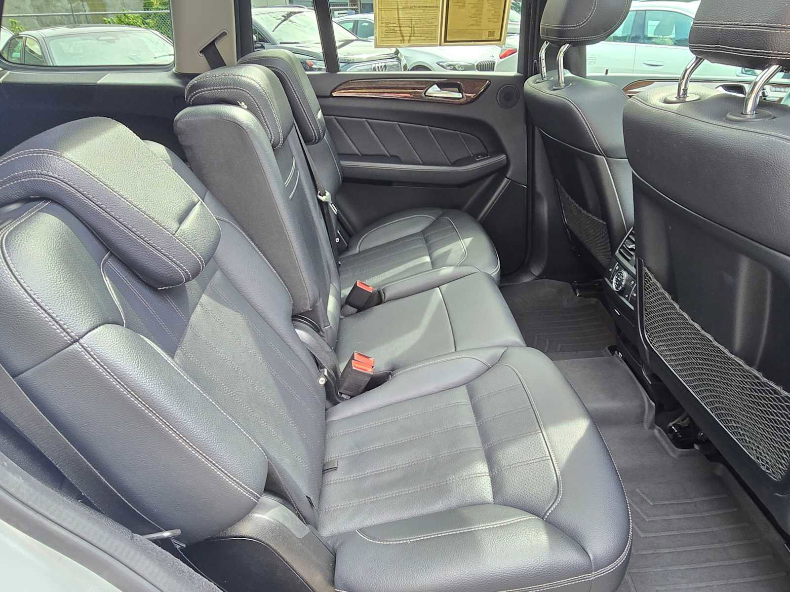 Used 2015 Mercedes-Benz GL 450 4MATIC image 12