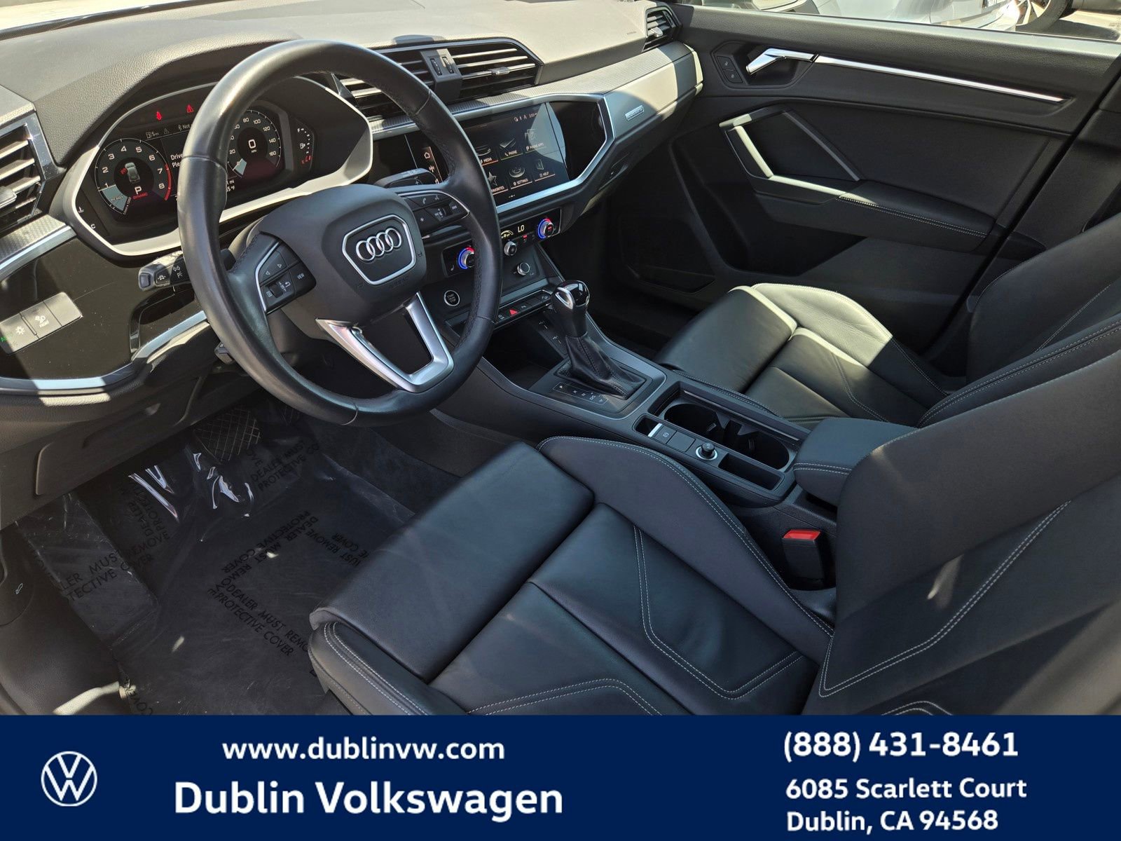 Used 2023 Audi Q3 2.0T Premium w/ Black Optic Sport Package AWD/4WD image 9
