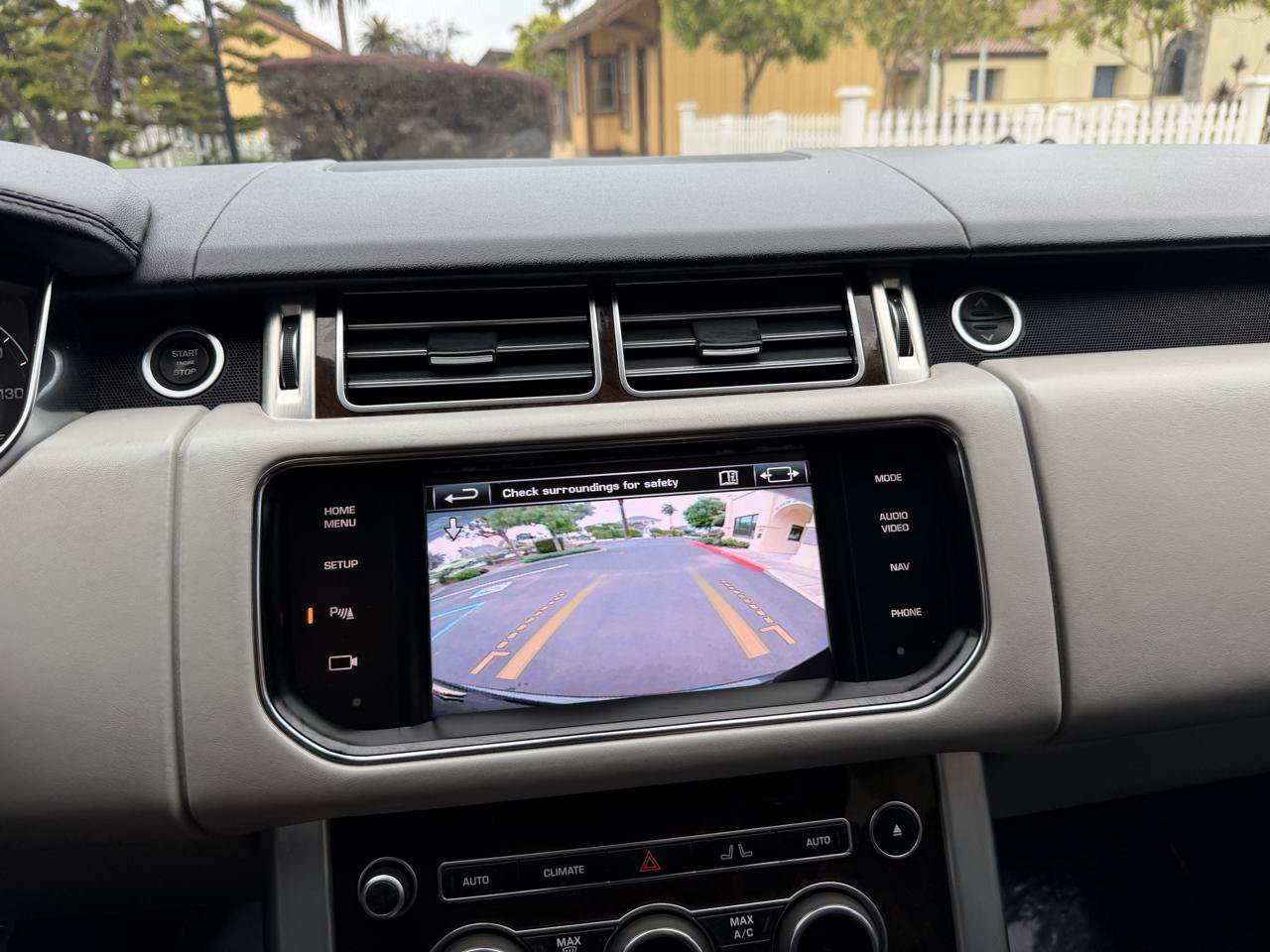 Used 2014 Land Rover Range Rover Supercharged AWD/4WD image 90