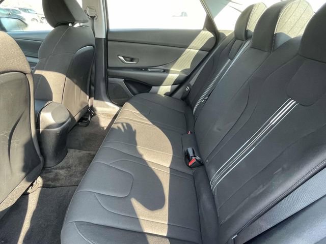 Used 2023 Hyundai Elantra Blue image 10