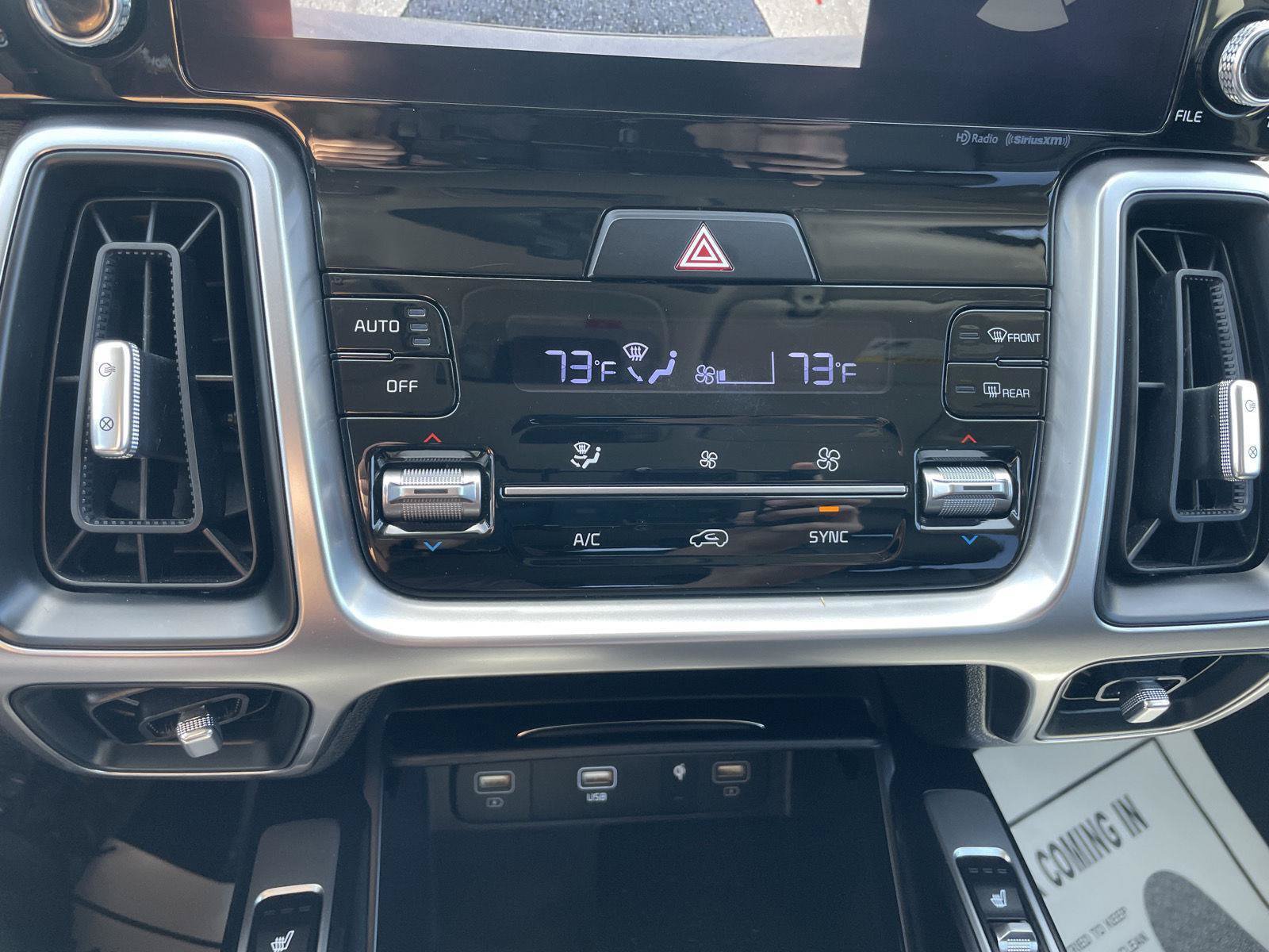 Used 2023 Kia Sorento S AWD/4WD image 30