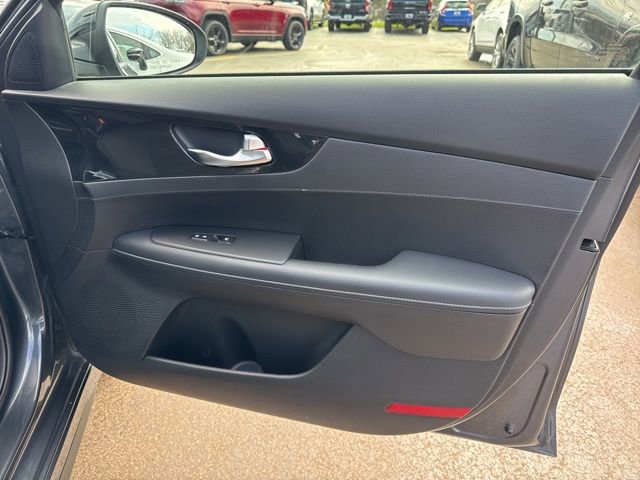 Used 2022 Kia Forte GT-Line image 26