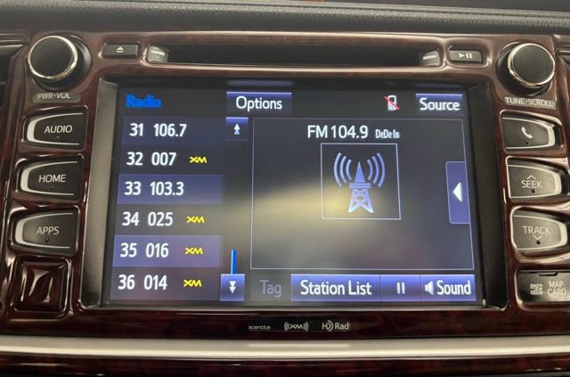 Used 2016 Toyota Highlander XLE AWD/4WD image 31