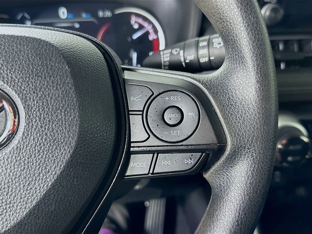 Used 2024 Toyota RAV4 XLE image 23