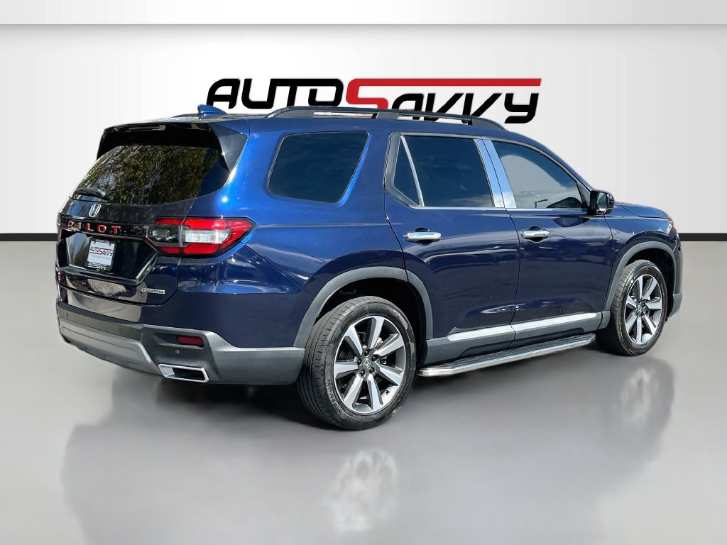 Used 2023 Honda Pilot Touring image 7