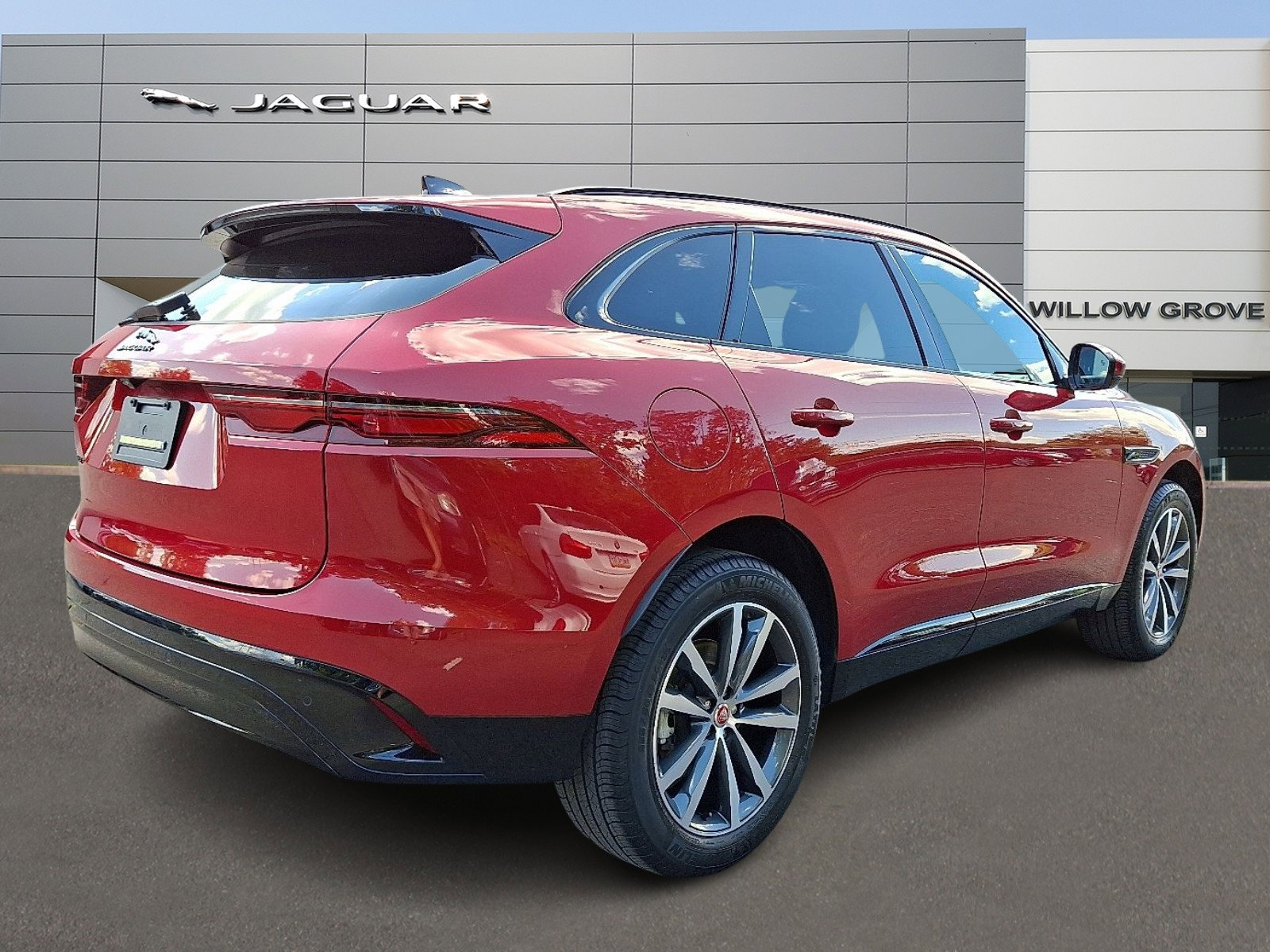 Used 2022 Jaguar F-PACE S image 2
