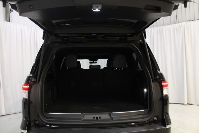 Certified 2023 Lincoln Navigator L Reserve image 28
