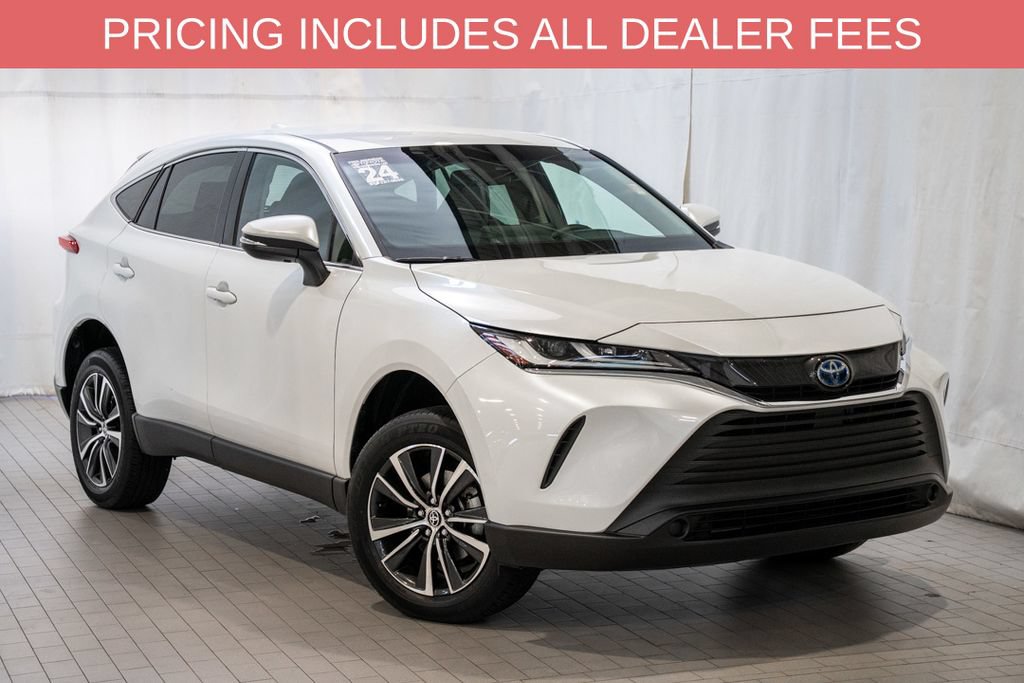 Certified 2024 Toyota Venza LE AWD/4WD image 1